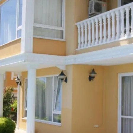 Dream Villas *